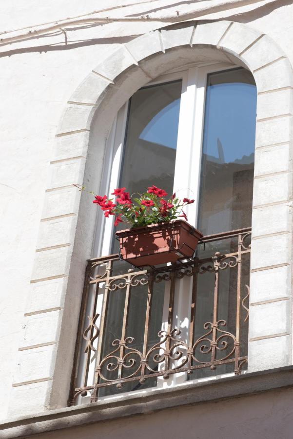 Aria Di Vico Aparthotel Vico Del Gargano Exterior photo